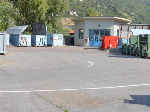 Svuotamento del bidone verde il 02/06/2016 / Sabato 04/06/2016 il centro die riciclaggio resta chiuso